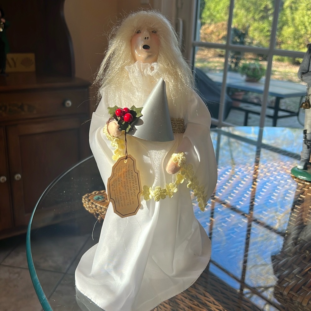 Ghost of Christmas Past Byer’s Caroler